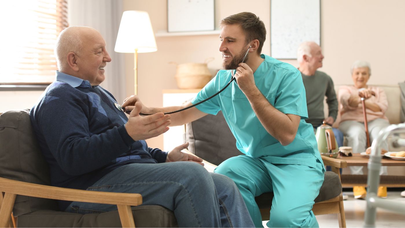 Read more about the article כיצד להתכונן לביקור אצל הגריאטר? רשימת שאלות חשובות